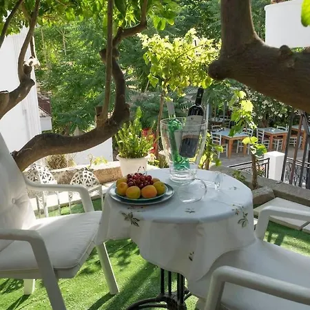 Menemar & Apt, By Idealstay Experience Agios Nikolaos